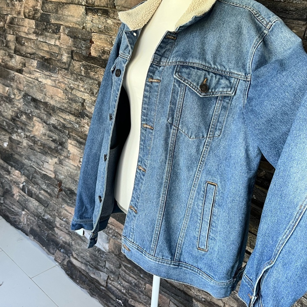 Blue Denim Jacket with Cream Sherpa Collar - Picture 9 of 11